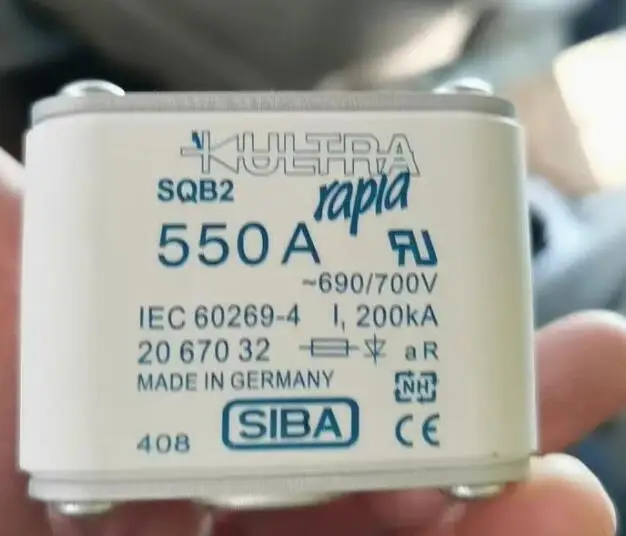 SQB2 SQB3 SQB1 550A 1000A 200A 250A 630A 315A 350A 400A 450A 500A 700A 800A 1250A 690V 700V ПРЕДОХРАНИТЕЛЬ НОВЫЙ ОТРИГИНАЛЬНЫЙ АКЦИЯ
SQB2 SQB3 SQB1 550A 1000A 200A 250A 630A 315A 350A 400A 450A 500A 700A 800A 1250A 690V 700V ПРЕДОХРАНИТЕЛЬ НОВЫЙ ОТРИГИНАЛЬНЫЙ АКЦИЯ