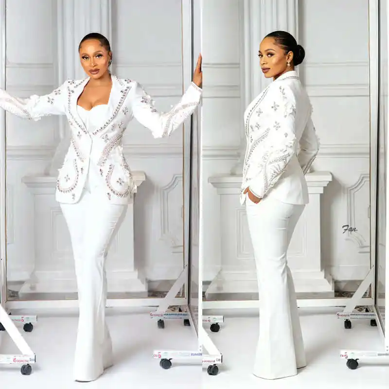 Luxury Women Suits 2 Pieces Jacket Pants Beaded Crystal Wedding Guest Formal Wear Party Outfit Customized Plus Size
Luxury Women Suits 2 Pieces Jacket Pants Beaded Crystal Wedding Guest Formal Wear Party Outfit Customized Plus Size