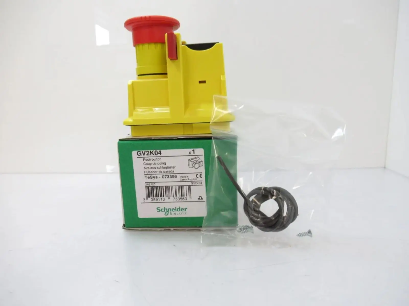 GV2-K04 GV2K04 Emergency stop pushbutton - latching - turn to release - padlocking
GV2-K04 GV2K04 Emergency stop pushbutton - latching - turn to release - padlocking