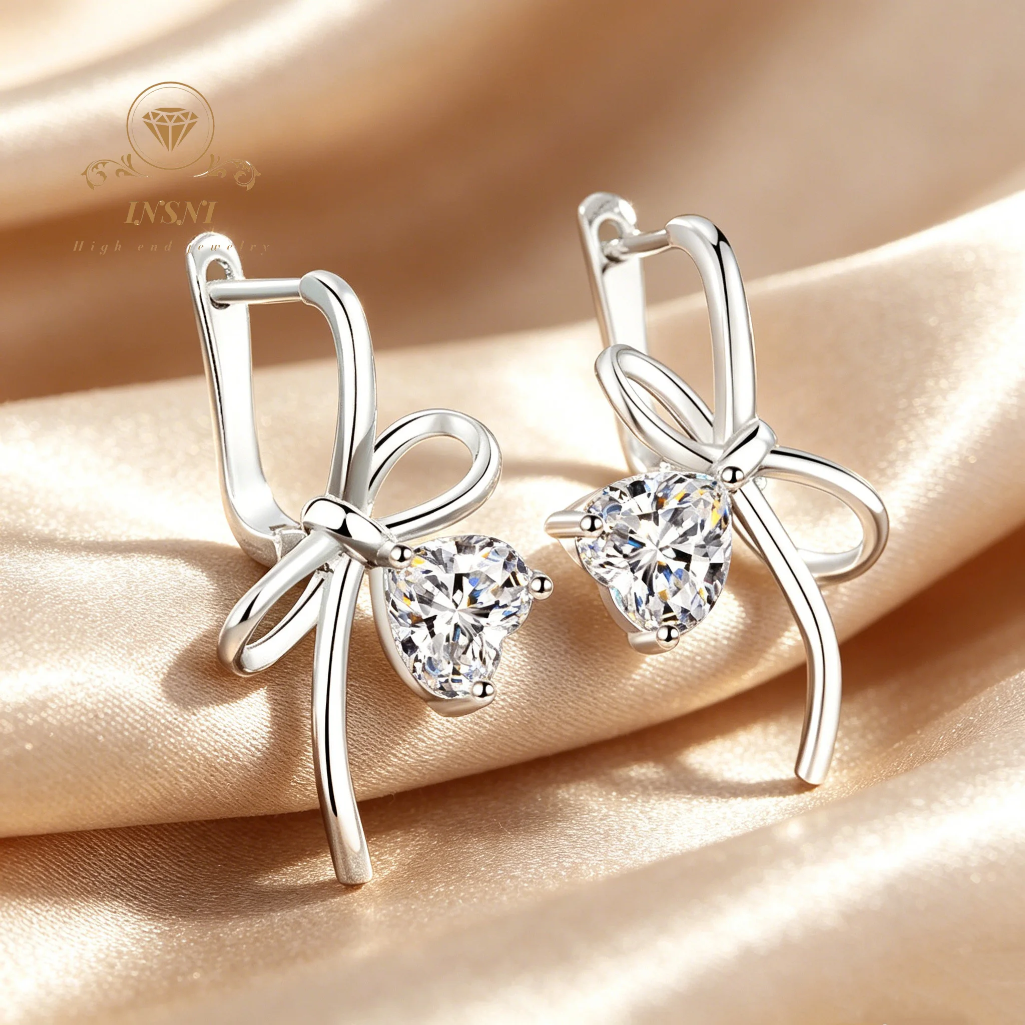 S925 Sterling Silver Moissanite Stud Earrings Female Bow Love Ear Buckles Fresh Sweet and Cute Affordable Light Luxury Jewelry
S925 Sterling Silver Moissanite Stud Earrings Female Bow Love Ear Buckles Fresh Sweet and Cute Affordable Light Luxury Jewelry