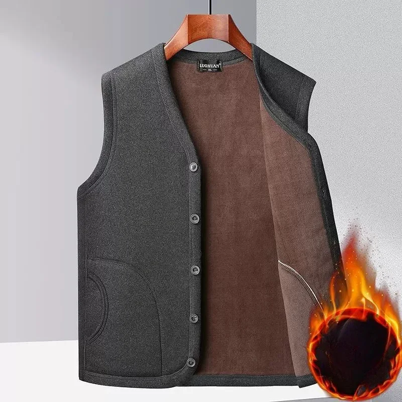 2024 Autumn Winter Men's Fashion Fleece Lined Sleeveless Coats Male V-neck Warm Vest Men Thick Solid Color Waistcoat D642
2024 Autumn Winter Men's Fashion Fleece Lined Sleeveless Coats Male V-neck Warm Vest Men Thick Solid Color Waistcoat D642