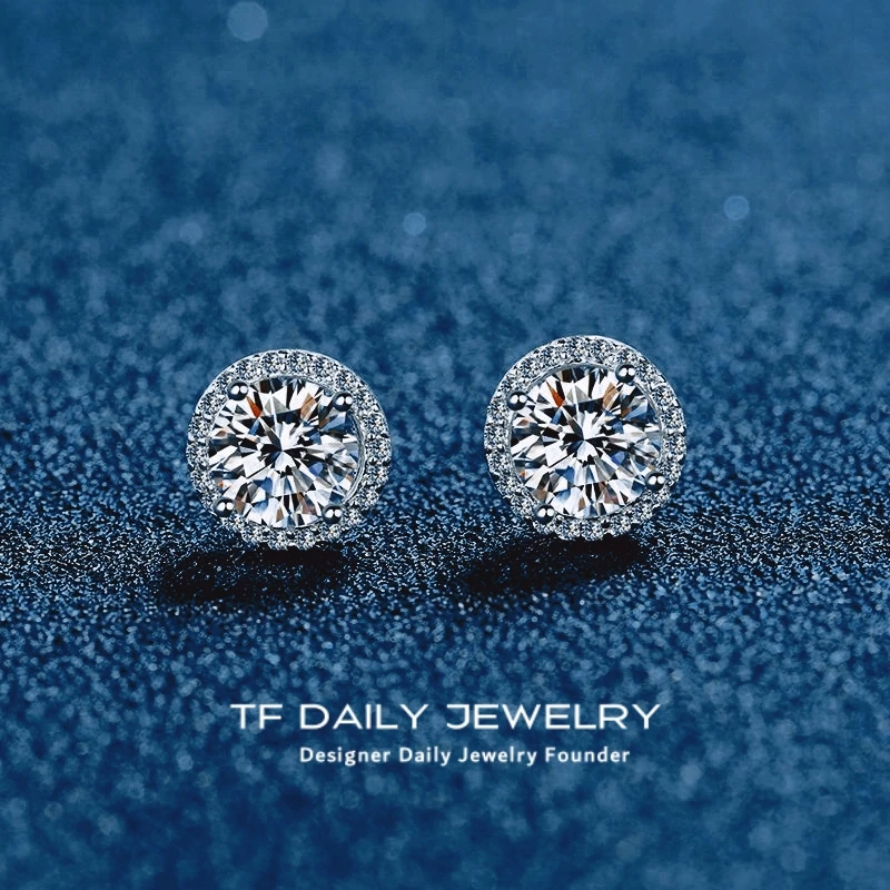 Designer 18K White Gold Stud Earrings For Women Round Cut VVS1 D Color Moissanite Diamond 0.5/1/2ct Wedding Jewelry Girl Gifts
Designer 18K White Gold Stud Earrings For Women Round Cut VVS1 D Color Moissanite Diamond 0.5/1/2ct Wedding Jewelry Girl Gifts