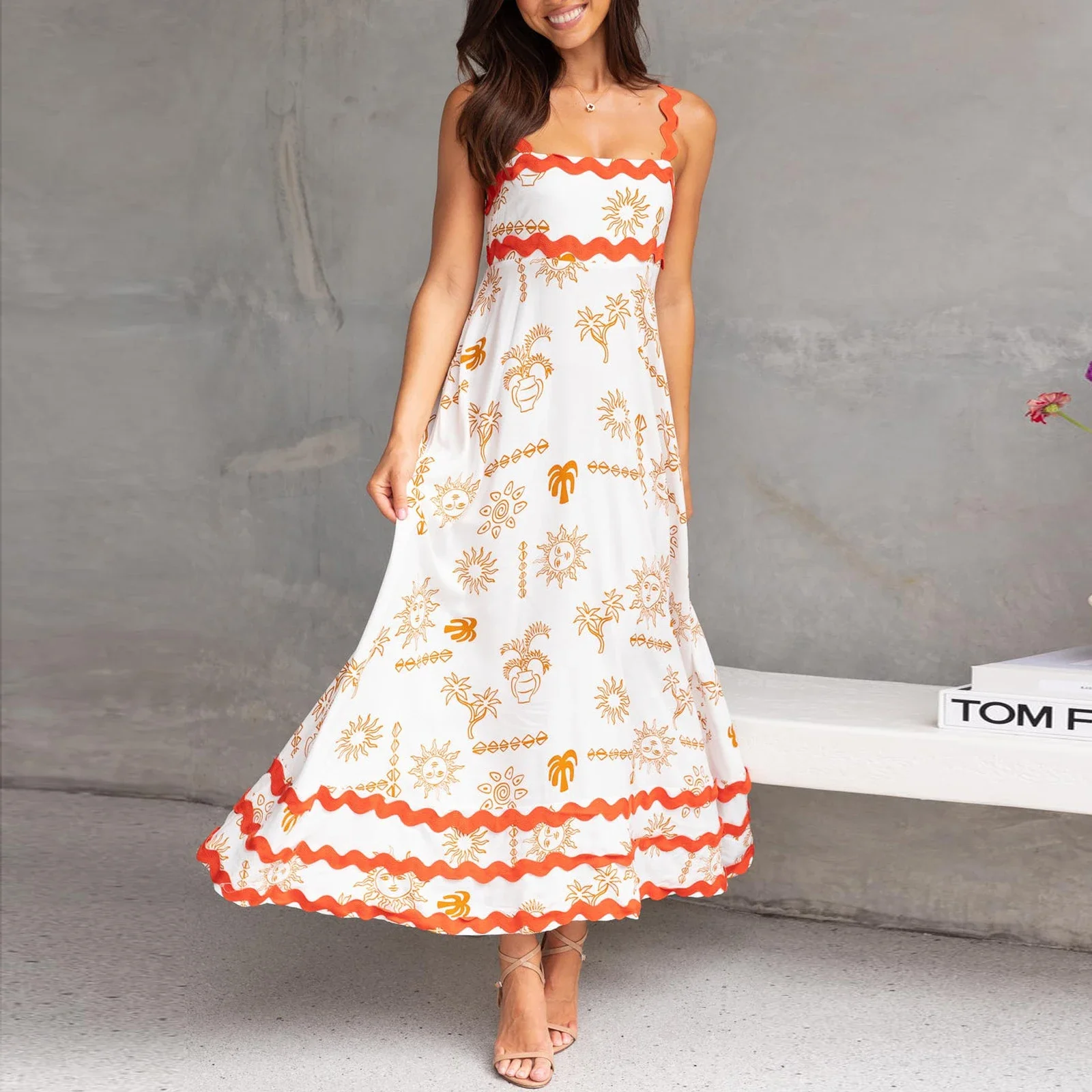 Summer Women's Beach Style Sling Dress Sleeveless Sun Print Swing Long Dress for Cocktail Party
Summer Women's Beach Style Sling Dress Sleeveless Sun Print Swing Long Dress for Cocktail Party