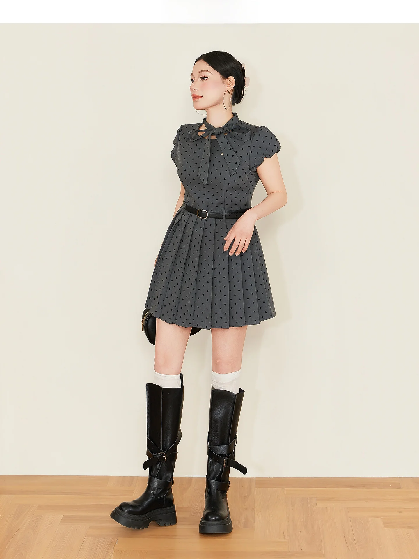 Polka Dot Halter Neck Dress Slimming A-Line Skirt Short Pleated Design Sensation Women's plus Size Clothing City Commute...
Polka Dot Halter Neck Dress Slimming A-Line Skirt Short Pleated Design Sensation Women's plus Size Clothing City Commute...