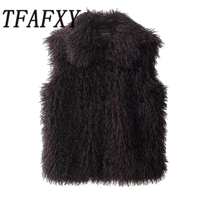 TFAFXY Faux Fur Vests For Women New Fashion Fluffy Sleeveless Jackets Female Vest Loose Winter Warm Streetwear Waiscoat Tops
TFAFXY Faux Fur Vests For Women New Fashion Fluffy Sleeveless Jackets Female Vest Loose Winter Warm Streetwear Waiscoat Tops