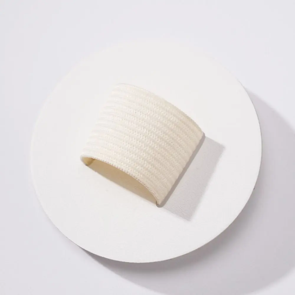 Creative Self-adhesive Round Pen Holder Love Shaped Elastic Loop Kawaii Stationery Simple Insert Pen Clamp Calendar
Creative Self-adhesive Round Pen Holder Love Shaped Elastic Loop Kawaii Stationery Simple Insert Pen Clamp Calendar