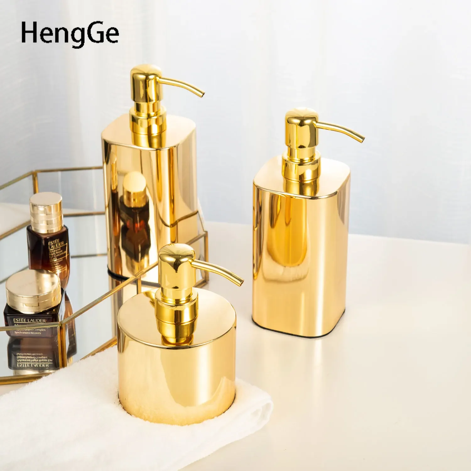 European Gilded Bathroom Accessories Soap Dispenser Restroom Stainless Steel Hand Soap Bottle Home Bathroom Decoration Modern
European Gilded Bathroom Accessories Soap Dispenser Restroom Stainless Steel Hand Soap Bottle Home Bathroom Decoration Modern