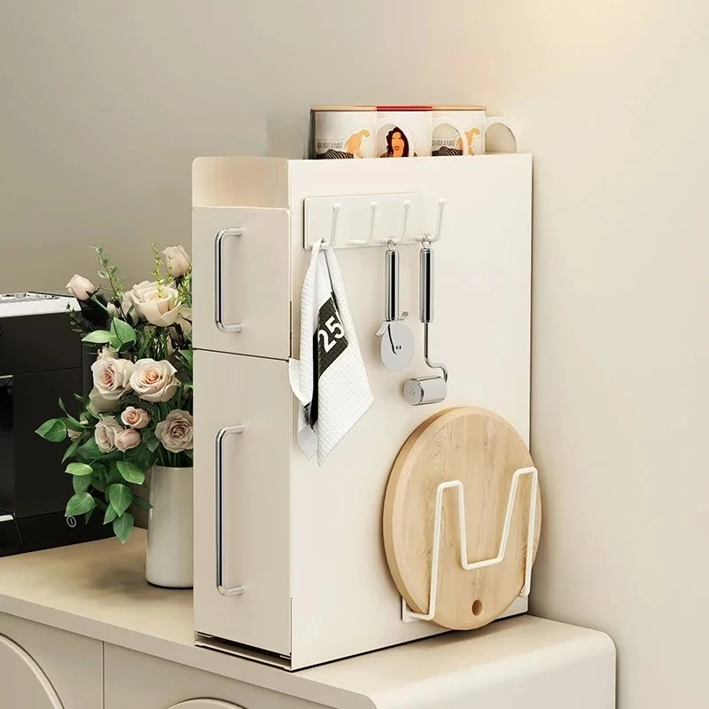 Кухонный шкаф для специй из углеродистой стали, выдвижной шкаф с тонкими краями, угловая полка для хранения, пылезащитный органайзер для приправ
Кухонный шкаф для специй из углеродистой стали, выдвижной шкаф с тонкими краями, угловая полка для хранения, пылезащитный органайзер для приправ