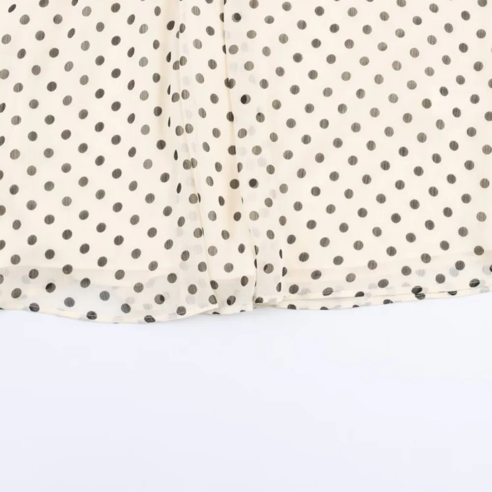 Chic Lantern Sleeve Polka Dot Shirt Loose Fit Pleated Lace Up Blouse Breathable Long Sleeve Chiffon Blouses Office Lady
Chic Lantern Sleeve Polka Dot Shirt Loose Fit Pleated Lace Up Blouse Breathable Long Sleeve Chiffon Blouses Office Lady