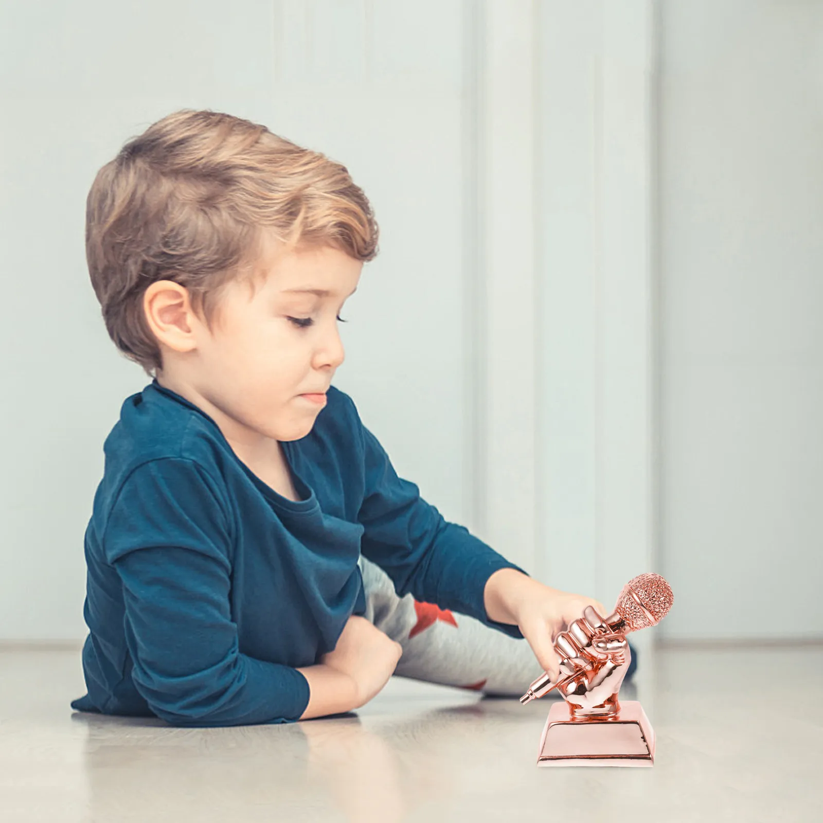Resin Music Competition Trophy Kids Singing Contest Award Trophy for Parties School Music Participation Souvenir Gift
Resin Music Competition Trophy Kids Singing Contest Award Trophy for Parties School Music Participation Souvenir Gift