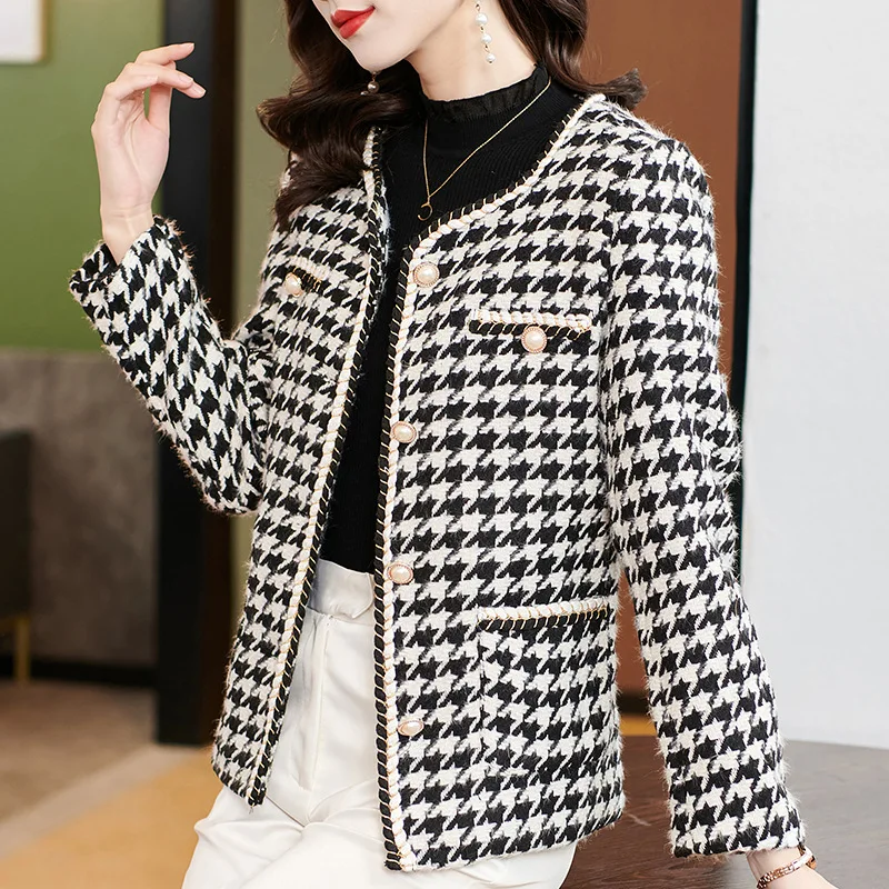 Winter Autumn New Fashion Temperament Elegant Versatile Plaid Coat Women's Casual 4XL Jacket
Winter Autumn New Fashion Temperament Elegant Versatile Plaid Coat Women's Casual 4XL Jacket