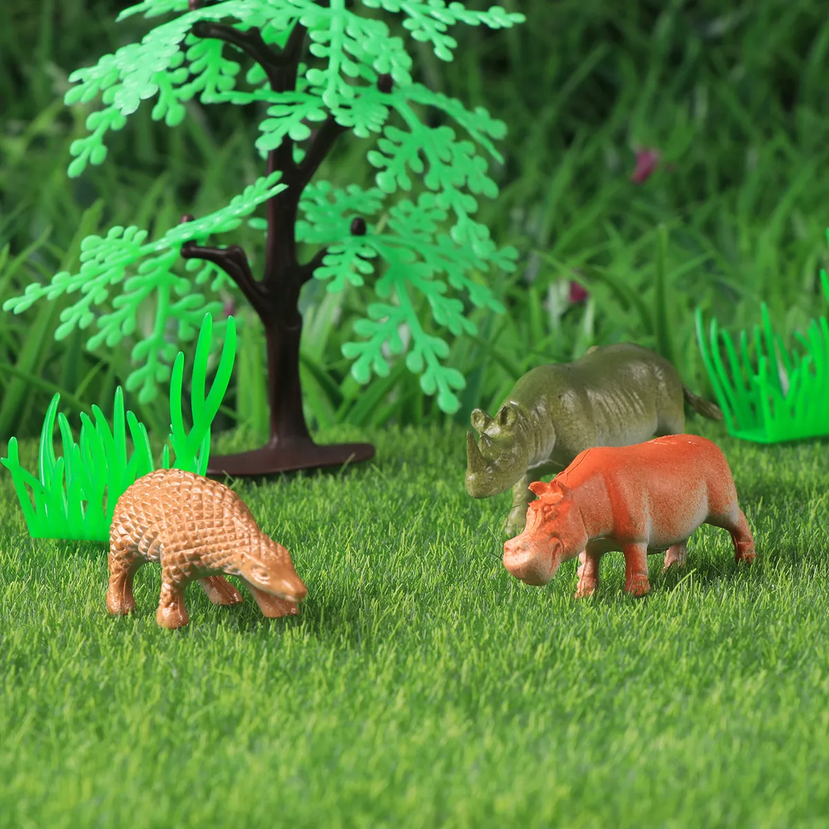 32Pcs Cartoon Figures Set Jungle Wildlife Mini Models for Kids Learning Cognitive Development Birthday Party
32Pcs Cartoon Figures Set Jungle Wildlife Mini Models for Kids Learning Cognitive Development Birthday Party