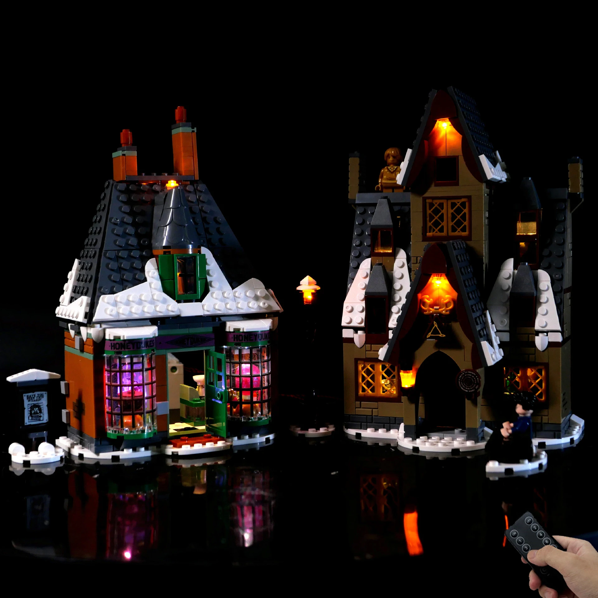 DIY LED Lighting Kit Compatible with 76388 Winter Hamlet Display Remote-Control Light Set (No Blocks Included)
DIY LED Lighting Kit Compatible with 76388 Winter Hamlet Display Remote-Control Light Set (No Blocks Included)