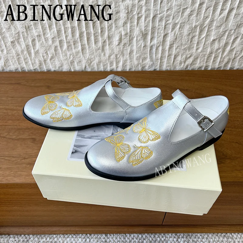 High Quality Women Satin Flower Flats Heel Trainers Shoes Slip On Thin Sole Loafers Female Shoes Outside Walking Shoes Mujer
High Quality Women Satin Flower Flats Heel Trainers Shoes Slip On Thin Sole Loafers Female Shoes Outside Walking Shoes Mujer