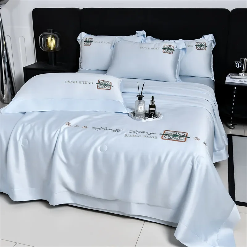 Xia Liang quilt embroidered washed ice silk summer quilt 4-piece set 1.5m meters air conditioner quilt three-piece set washable
Xia Liang quilt embroidered washed ice silk summer quilt 4-piece set 1.5m meters air conditioner quilt three-piece set washable