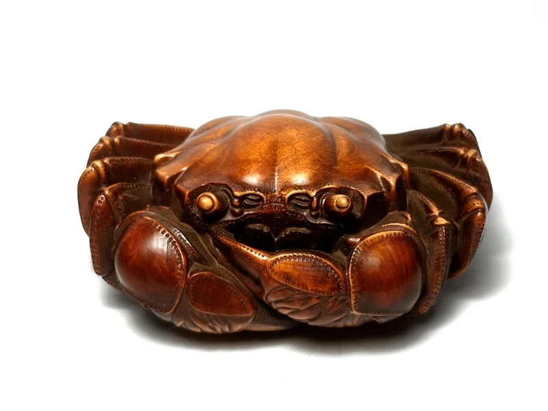 Hand Carved Chinese Boxwood Wealth Crab Statue Netsuke - Collectible Handcrafted Figurine for Decorative Purposes 
Hand Carved Chinese Boxwood Wealth Crab Statue Netsuke - Collectible Handcrafted Figurine for Decorative Purposes