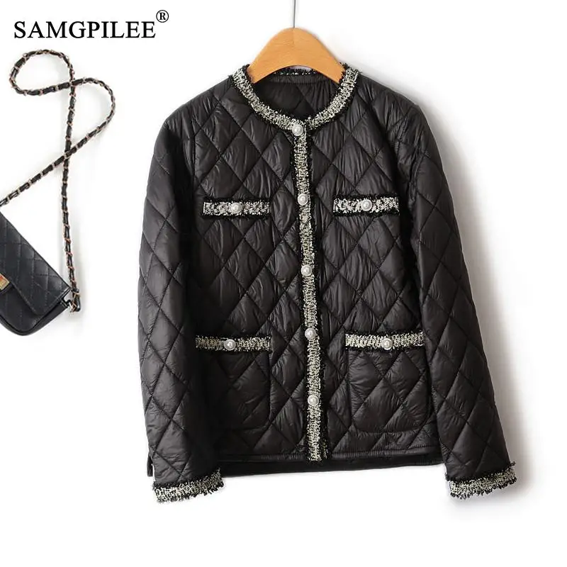 European Retro Raw Edge Design Quilted Lightweight Padded Jackets 2023 Winter New Fashion Short Black Cotton Coat Women 4XL
European Retro Raw Edge Design Quilted Lightweight Padded Jackets 2023 Winter New Fashion Short Black Cotton Coat Women 4XL