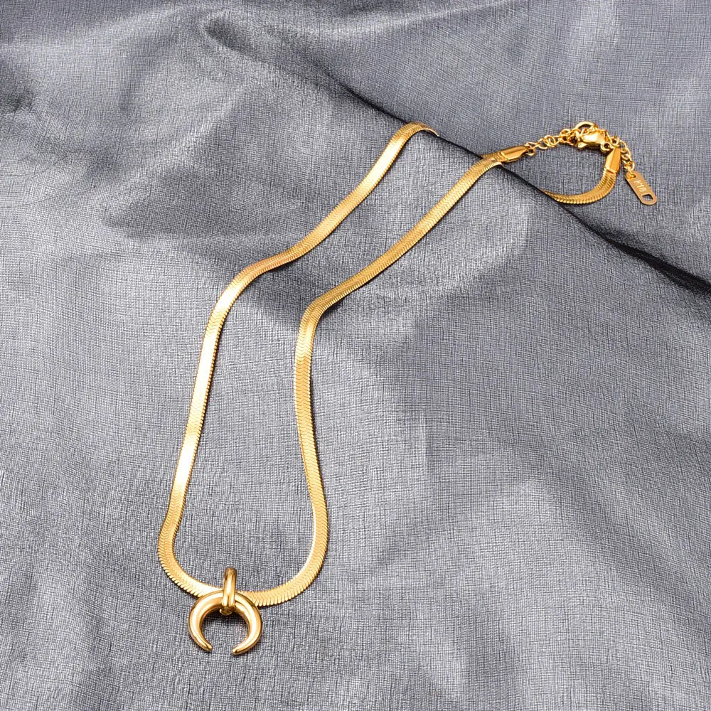 Korean Version Lucky Snake Bone Chain Goodluck Snake Chain Titanium Steel Collarbone Chain Sweet Fresh Gift Necklace
Korean Version Lucky Snake Bone Chain Goodluck Snake Chain Titanium Steel Collarbone Chain Sweet Fresh Gift Necklace