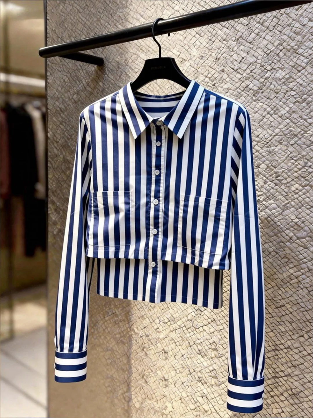Slim Fit Striped Shirt Women's Korean Style Spring Fashionable Breathable Long Sleeve Button up Top Single Piece Dress
Slim Fit Striped Shirt Women's Korean Style Spring Fashionable Breathable Long Sleeve Button up Top Single Piece Dress