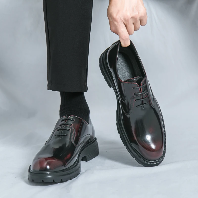 Fashion Brand Smooth Surface Oxford Shoes Business Formal Leather Shoes Men 2025 Spring Low-heel Wedding Pointed Office Shoes
Fashion Brand Smooth Surface Oxford Shoes Business Formal Leather Shoes Men 2025 Spring Low-heel Wedding Pointed Office Shoes