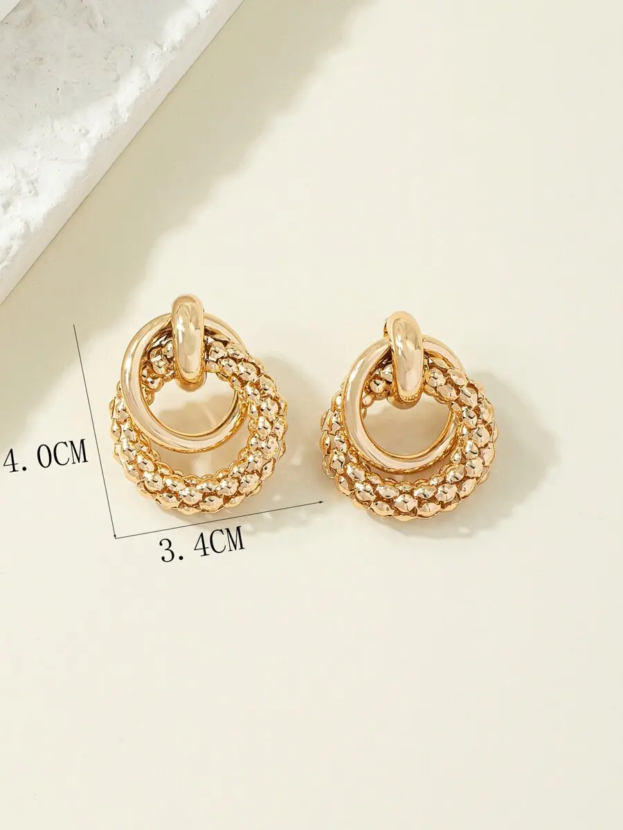 Round Layered Hoop Earrings For Women Gold Tone Fashion Jewelry
Round Layered Hoop Earrings For Women Gold Tone Fashion Jewelry