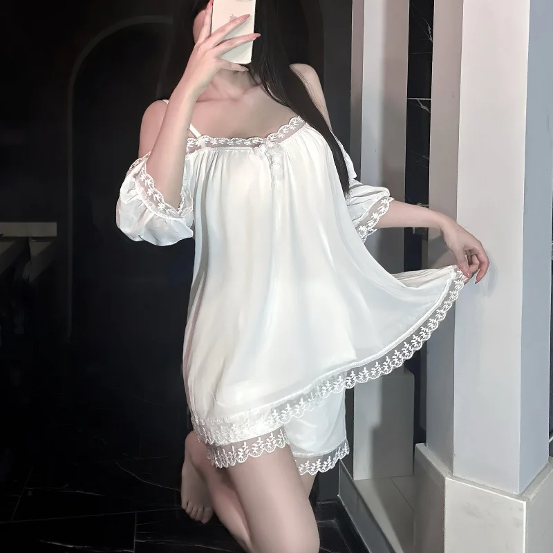 Plus Size Breathable Homewear For Women - Summer Soft Sleepwear Set With Chest Pads
Plus Size Breathable Homewear For Women - Summer Soft Sleepwear Set With Chest Pads