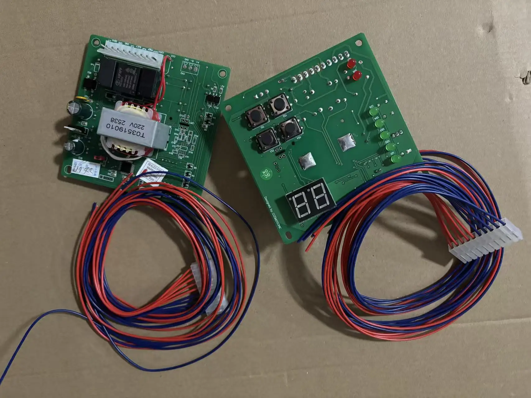 2PCS/LOT Suction Machine Circuit Board Feeding Machine Integrated Split Control Board CS-01
2PCS/LOT Suction Machine Circuit Board Feeding Machine Integrated Split Control Board CS-01