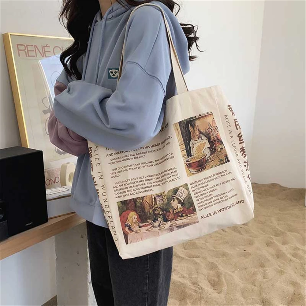 2024 Design Alice Women's Bag Bolsos Canvas Shopper Bags Student's Cotton Cloth Book Bag Female Shoulder Handbags Tote for Girls
2024 Design Alice Women's Bag Bolsos Canvas Shopper Bags Student's Cotton Cloth Book Bag Female Shoulder Handbags Tote for Girls