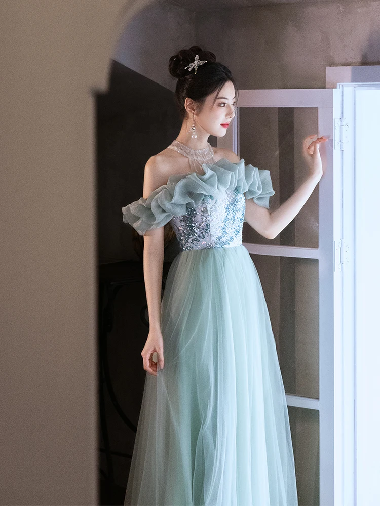 Элегантное вечернее платье на одно плечо для женщин: роскошное бальное платье для выступлений и торжественных мероприятий, длинная юбка
Элегантное вечернее платье на одно плечо для женщин: роскошное бальное платье для выступлений и торжественных мероприятий, длинная юбка