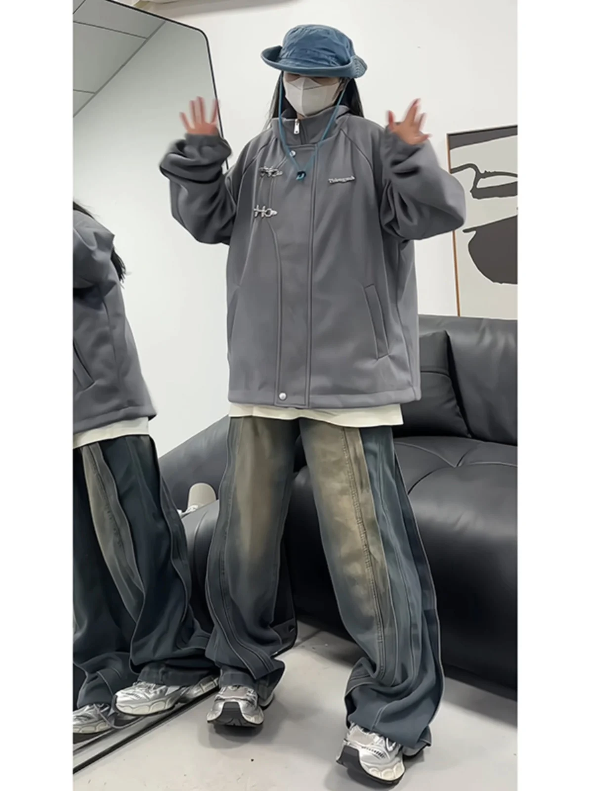 Мужская куртка из замши Deep Ey, весна-осень, на пуговицах, с воротником-стойкой, в стиле американского пилота, модная, молодежная, свободного кроя
Мужская куртка из замши Deep Ey, весна-осень, на пуговицах, с воротником-стойкой, в стиле американского пилота, модная, молодежная, свободного кроя