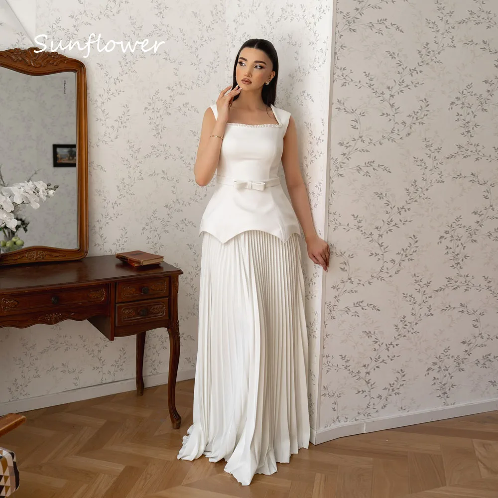 Sunflower Customized Ivory Crepe Evening Dress Scalloped Neck Prom Dress with Pearls Ruched A-Line Formal Occasion Dress
Sunflower Customized Ivory Crepe Evening Dress Scalloped Neck Prom Dress with Pearls Ruched A-Line Formal Occasion Dress