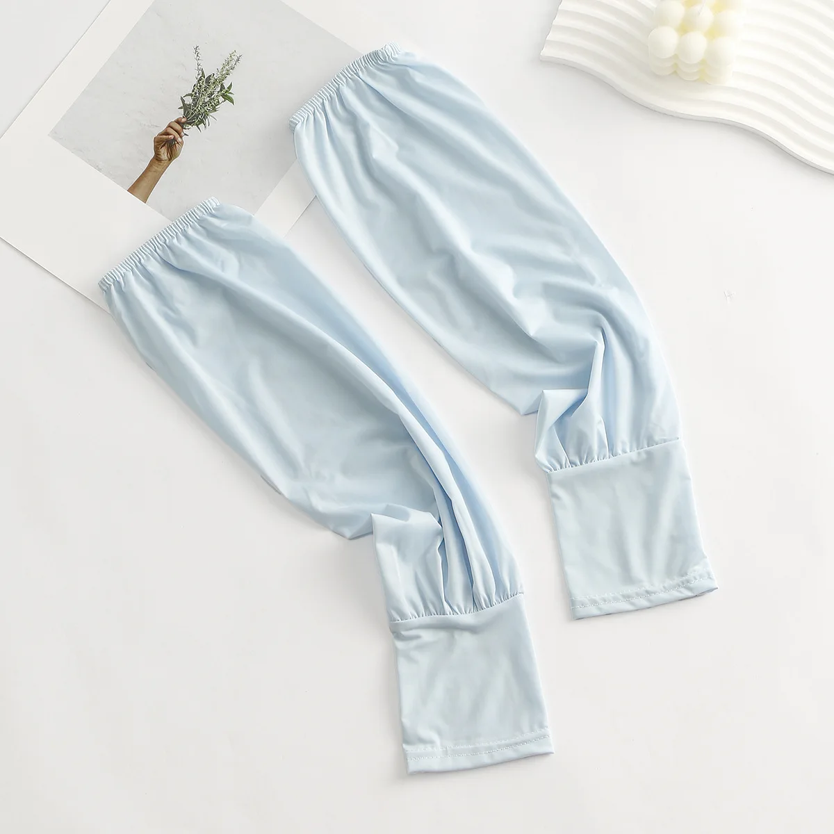 Summer Loose Sunscreen Driving Ice Silk Sleeve Female Long Length UV Protection Arm Arm Glove Sleeves Super Soft Breathable
Summer Loose Sunscreen Driving Ice Silk Sleeve Female Long Length UV Protection Arm Arm Glove Sleeves Super Soft Breathable