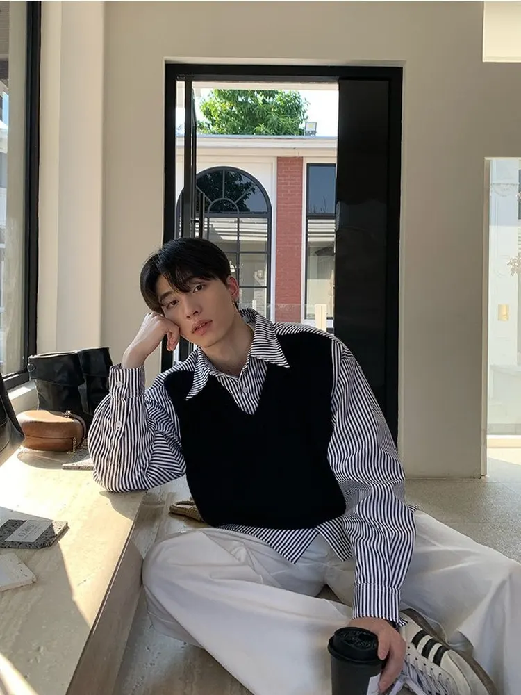 Korean Sle Loose Fit Stripe irt Sle Knitted Vest Men's Autumn Winter New Casual Versatile Top False Two-Piece Ensemble
Korean Sle Loose Fit Stripe irt Sle Knitted Vest Men's Autumn Winter New Casual Versatile Top False Two-Piece Ensemble