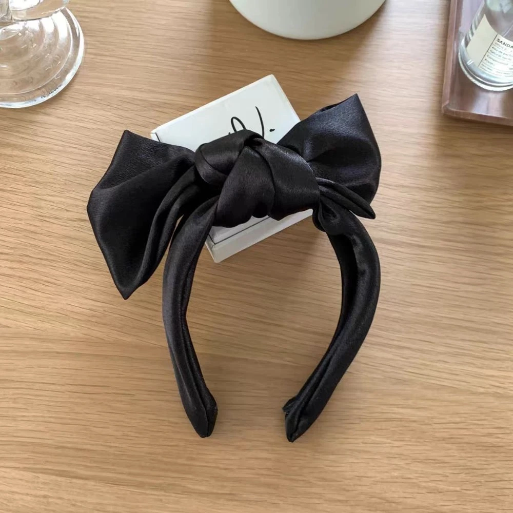 Elegant Sweet Bowknot Headband Lovely Temperament Lolita Hair Band Satin Hair Accessories Cosplay Hair Hoop Girls
Elegant Sweet Bowknot Headband Lovely Temperament Lolita Hair Band Satin Hair Accessories Cosplay Hair Hoop Girls