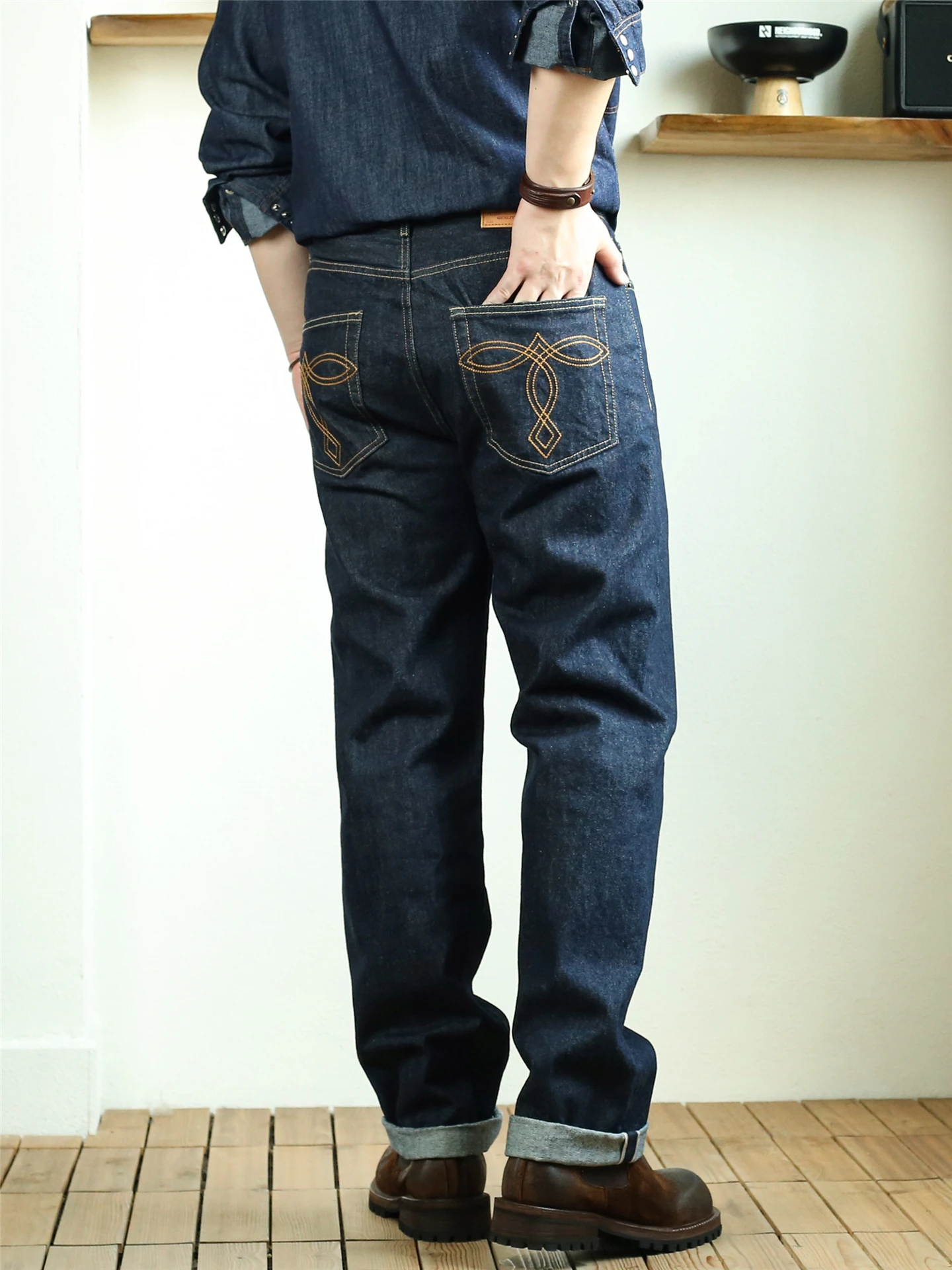 American Sle High-End Selv Denim Jeans Men's Embroidered Original Cow Long Pants Autumn Season Breathable Cotton
American Sle High-End Selv Denim Jeans Men's Embroidered Original Cow Long Pants Autumn Season Breathable Cotton