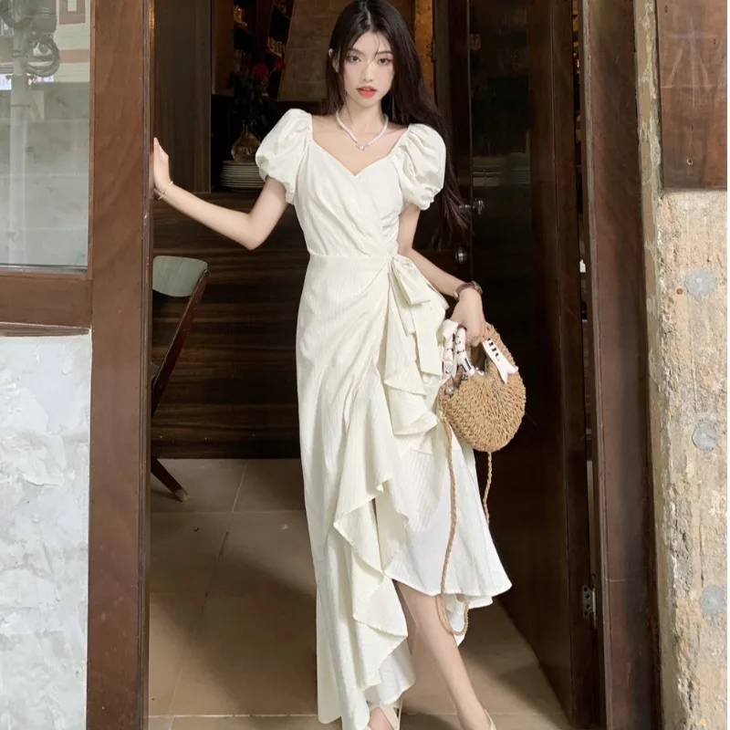 Elegant Summer Slim Fit Dress Women's Asymmetrical Hem Belted Bubble Short Sleeve Long Skirt Trendy Korean Style Commute
Elegant Summer Slim Fit Dress Women's Asymmetrical Hem Belted Bubble Short Sleeve Long Skirt Trendy Korean Style Commute