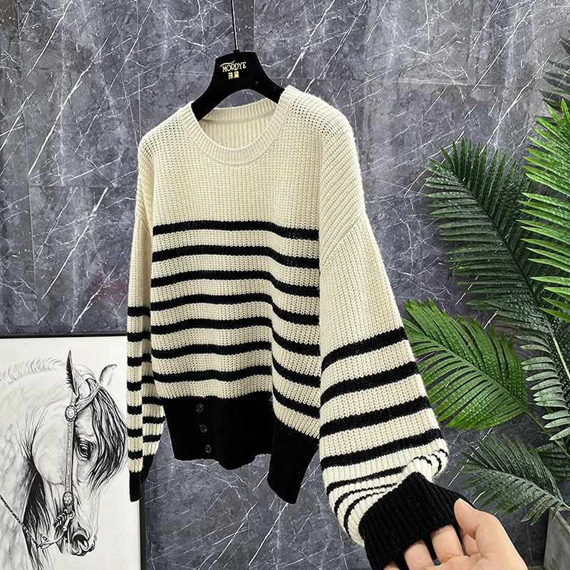 Trendy High Street Sle Women's Pure Wool Sweater Bot Button Design Lazy Stripe Knitted irt Casual Commute Sle Long S...
Trendy High Street Sle Women's Pure Wool Sweater Bot Button Design Lazy Stripe Knitted irt Casual Commute Sle Long S...