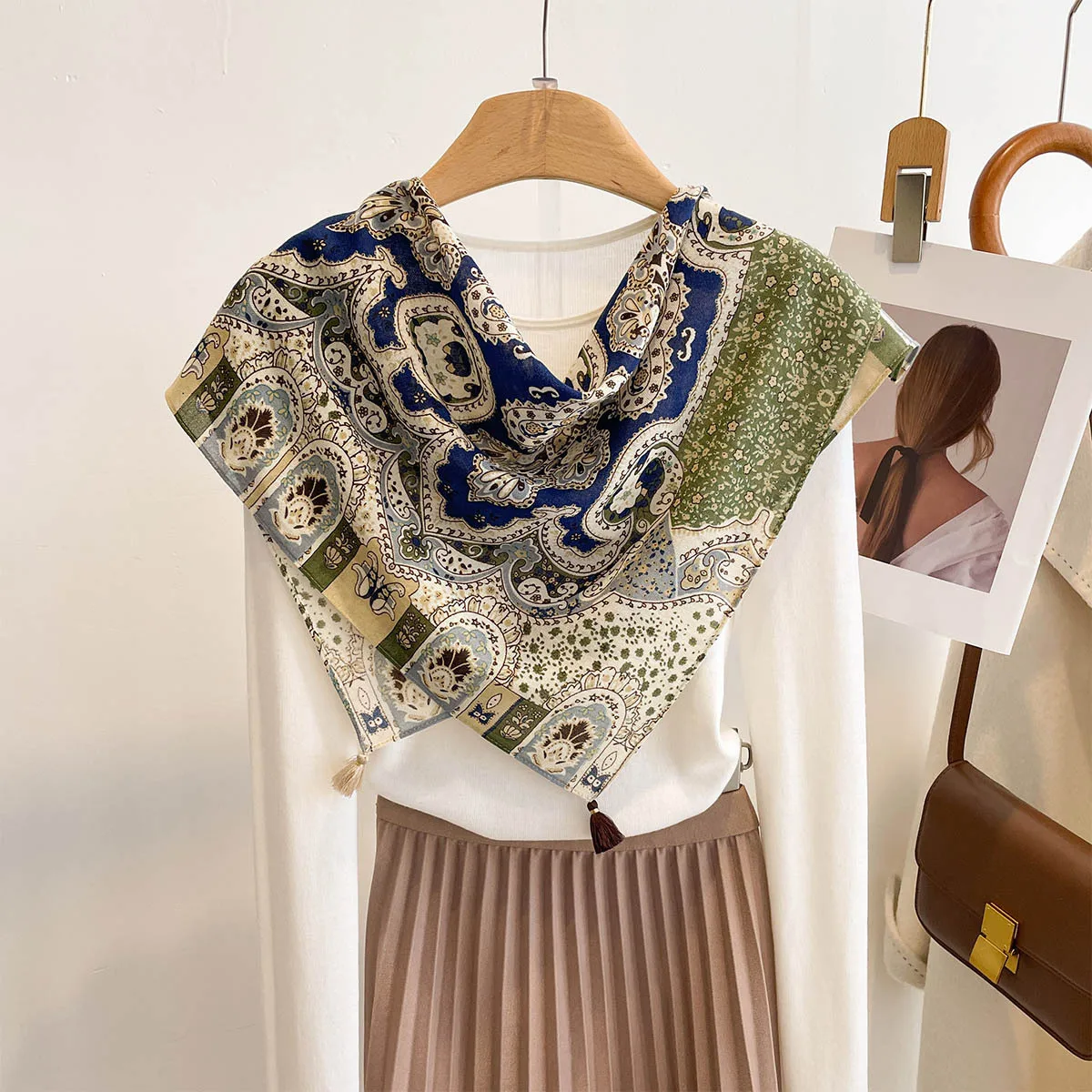 Silk Scarf Women Print Shawl Tassel Pendant Wrap Beach Sunscreen Scarves Bandana Foulard Hijab for Lady 2026 New Pashmina Poncho
Silk Scarf Women Print Shawl Tassel Pendant Wrap Beach Sunscreen Scarves Bandana Foulard Hijab for Lady 2026 New Pashmina Poncho