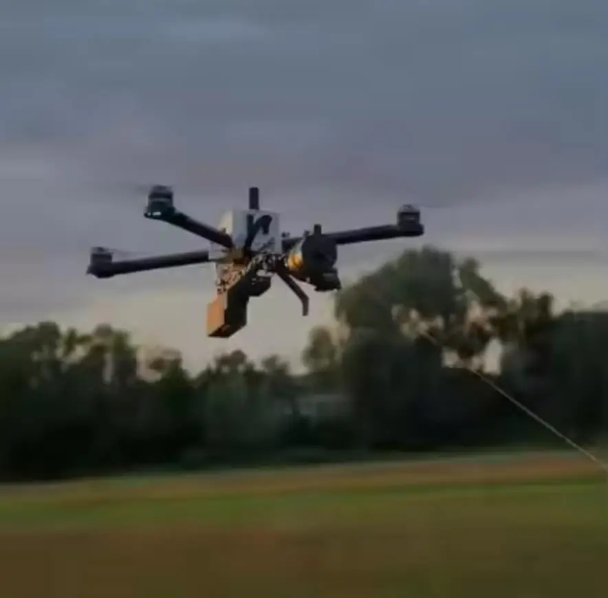 FPV Fiber Optic Guided Module 3km/5km/10km/20km/30km FPV Fiber Optic Controlled Drone With Optoelectronic Module Anti-interfere
FPV Fiber Optic Guided Module 3km/5km/10km/20km/30km FPV Fiber Optic Controlled Drone With Optoelectronic Module Anti-interfere