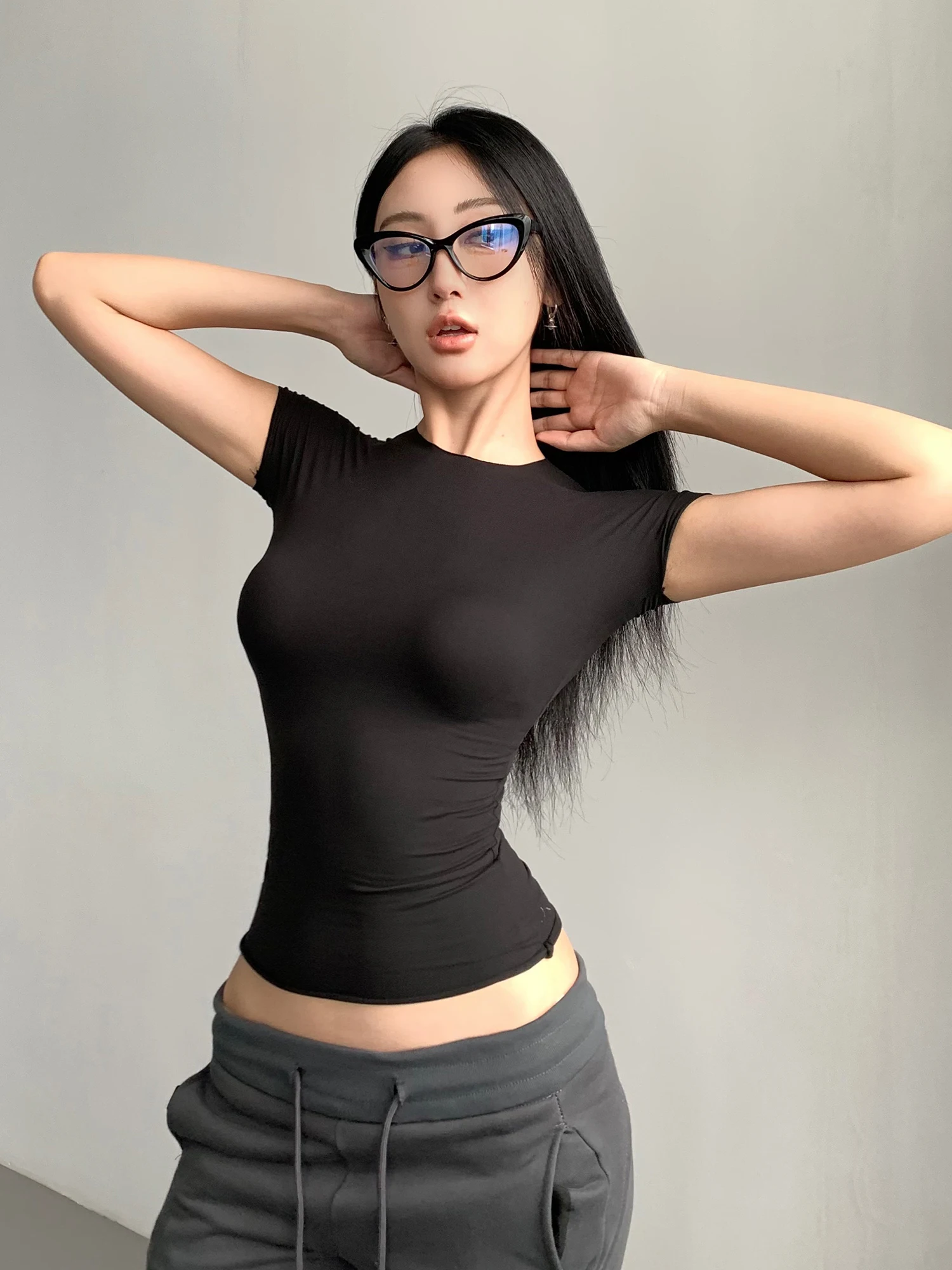 American Style Retro Black Short Sleeve T-Shirt Women's Heavyweight Slimming Waist Shaping Sensation Short Base Top
American Style Retro Black Short Sleeve T-Shirt Women's Heavyweight Slimming Waist Shaping Sensation Short Base Top
