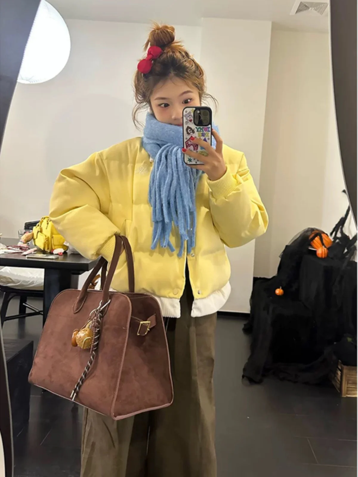 Korean Style Short Thickened Yellow down Cotton Jacket Women's Winter New Arrival Coat Loose Fit Button Design No Hood
Korean Style Short Thickened Yellow down Cotton Jacket Women's Winter New Arrival Coat Loose Fit Button Design No Hood