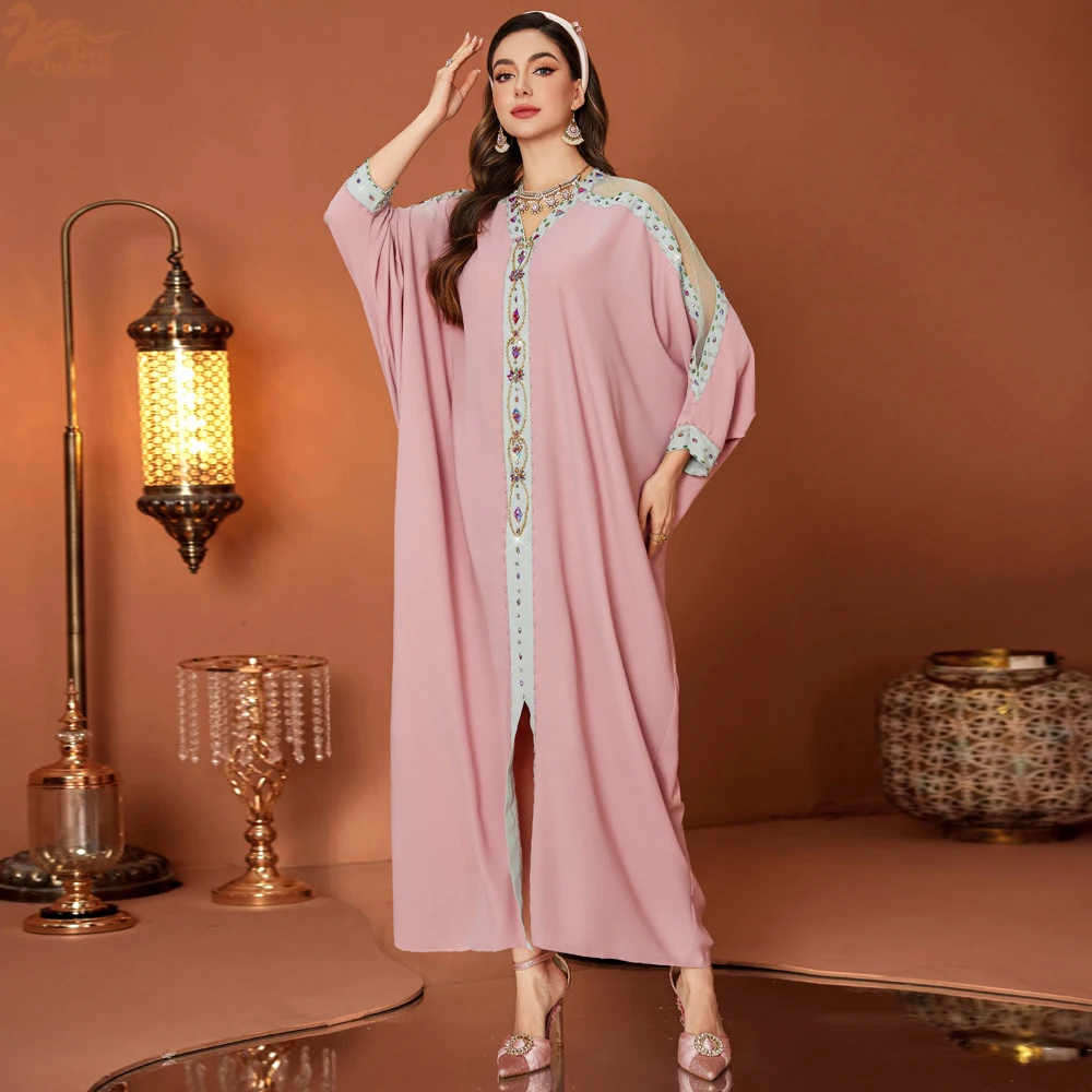 Ramadan Dubai New V-Neck Batwing Sleeve Loose Abayas Luxury Woman Kaftan Dress Rhinestone Beaded Maxi Evening Wear 2025
Ramadan Dubai New V-Neck Batwing Sleeve Loose Abayas Luxury Woman Kaftan Dress Rhinestone Beaded Maxi Evening Wear 2025