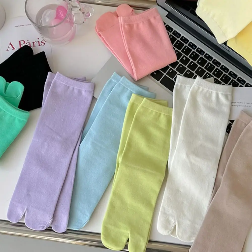 2Pairs Candy Color Two Toed Cotton Socks Anti Slip Mid-calf Toe Separator Socks Women Solid Color Short Tube Socks Running
2Pairs Candy Color Two Toed Cotton Socks Anti Slip Mid-calf Toe Separator Socks Women Solid Color Short Tube Socks Running