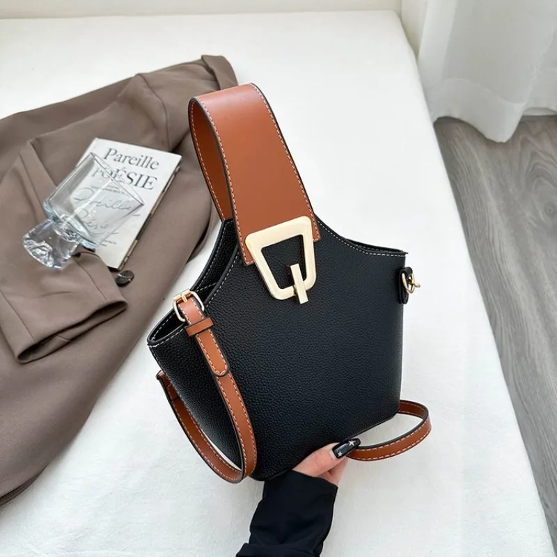 Unique Solid Color Diaper Bag For Women Designer Leather Crossbody Bag Casual Chic Messenger Purse Retro Fashion Large Capacity
Unique Solid Color Diaper Bag For Women Designer Leather Crossbody Bag Casual Chic Messenger Purse Retro Fashion Large Capacity