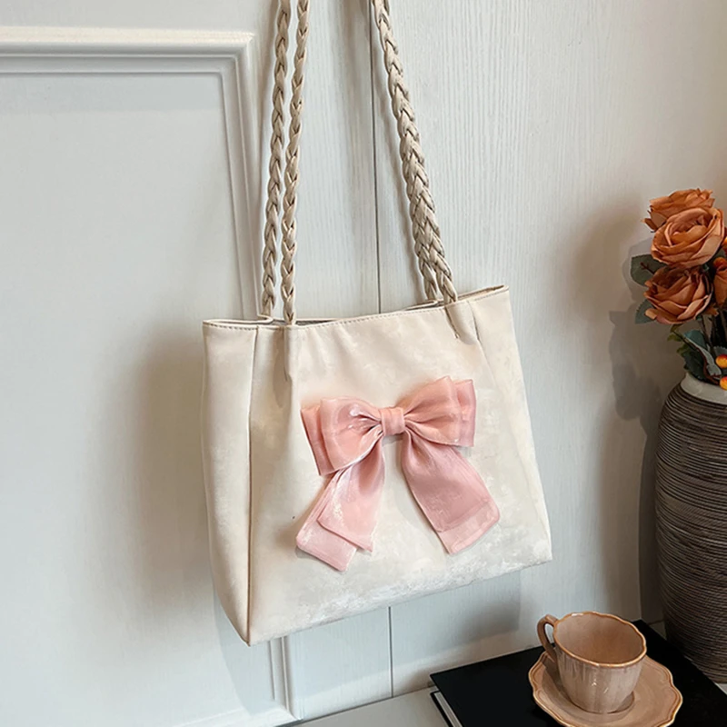 Женская сумка через плечо с бантами, универсальная повседневная ручная сумка-тоут, женская простая просторная модная сумка через плечо для путешествий
Женская сумка через плечо с бантами, универсальная повседневная ручная сумка-тоут, женская простая просторная модная сумка через плечо для путешествий