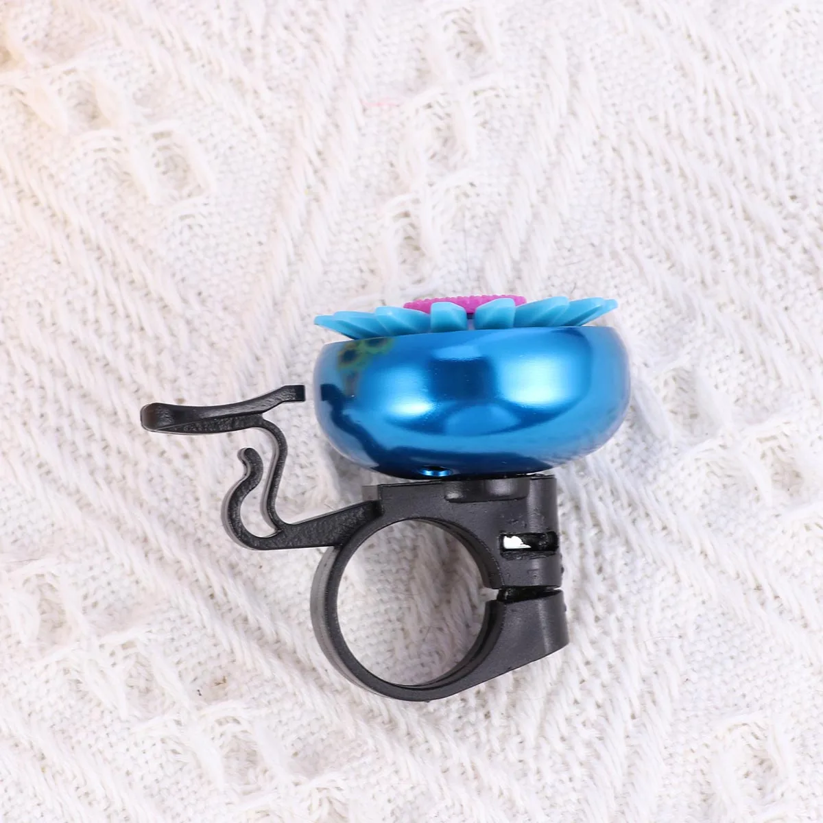 Sunflower Shaped Bike Bell Blue 2.2Cm Handlebar Fit Cycling Ringer Horn Folding Cruiser Bell Riding Accessory
Sunflower Shaped Bike Bell Blue 2.2Cm Handlebar Fit Cycling Ringer Horn Folding Cruiser Bell Riding Accessory