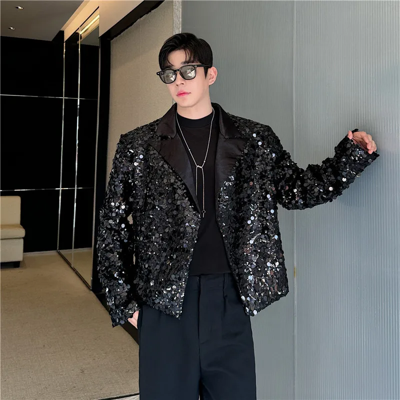 Мужской костюм с пайетками: пиджак для осенне-зимних выступлений, уличный стиль, приталенный крой, повседневная одежда
Мужской костюм с пайетками: пиджак для осенне-зимних выступлений, уличный стиль, приталенный крой, повседневная одежда