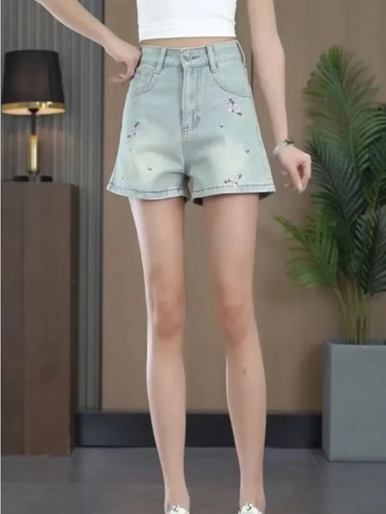 Blue High Waist Female Short Jeans Pants Trend 2025 Japanese 2000s Style Women's Denim Shorts Normal Designer Comfy Kpop Outfits
Blue High Waist Female Short Jeans Pants Trend 2025 Japanese 2000s Style Women's Denim Shorts Normal Designer Comfy Kpop Outfits