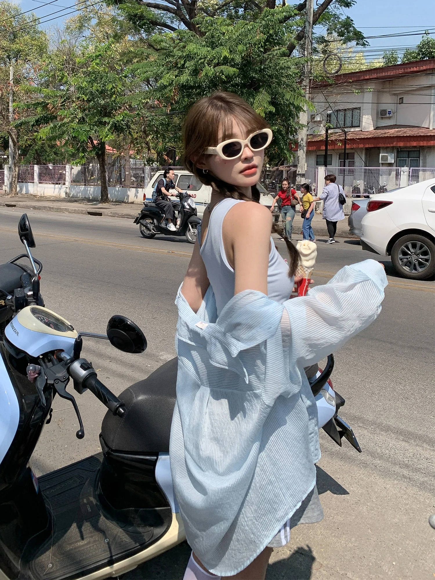 Blue Striped Sun Protection irt Strap Two-Piece Set Lazy Korean Sle High-End Anti-Aging Effect Long Sve Collar
Blue Striped Sun Protection irt Strap Two-Piece Set Lazy Korean Sle High-End Anti-Aging Effect Long Sve Collar