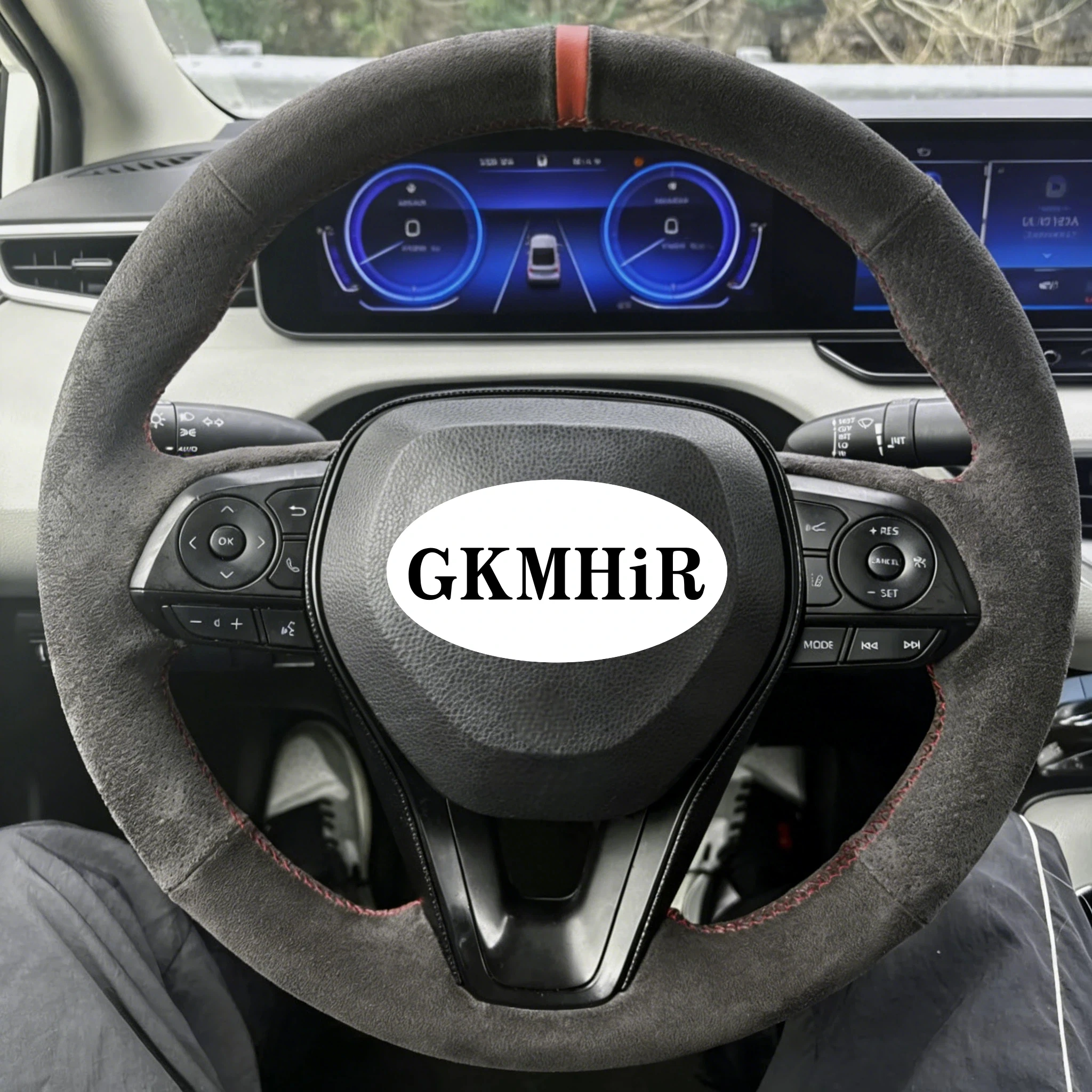 DIY Car Steering Wheel Braid Cover For Toyota Avalon Camry Crown Corolla 2018-2020 RAV4 Warm Suede Steering Wrap Accessories
DIY Car Steering Wheel Braid Cover For Toyota Avalon Camry Crown Corolla 2018-2020 RAV4 Warm Suede Steering Wrap Accessories